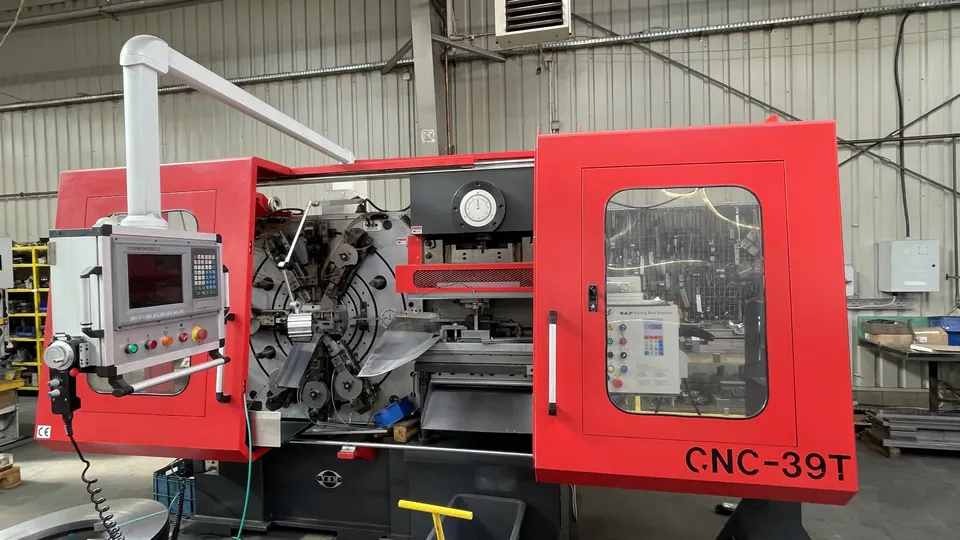 CNC-formningsautomat för band och tråd