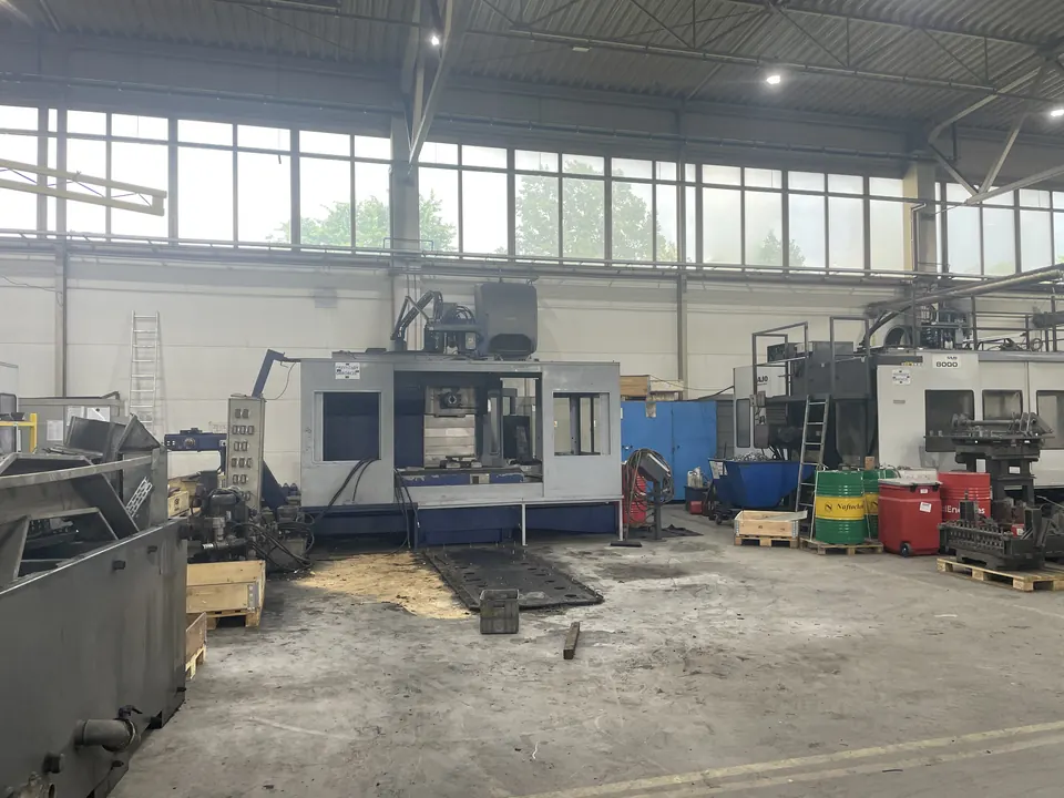 SAJO horizontal machining centre in the hall