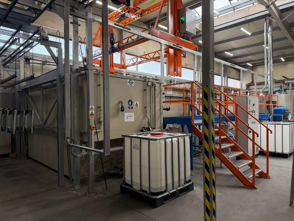 Phosphating and chemical cleaning line before painting