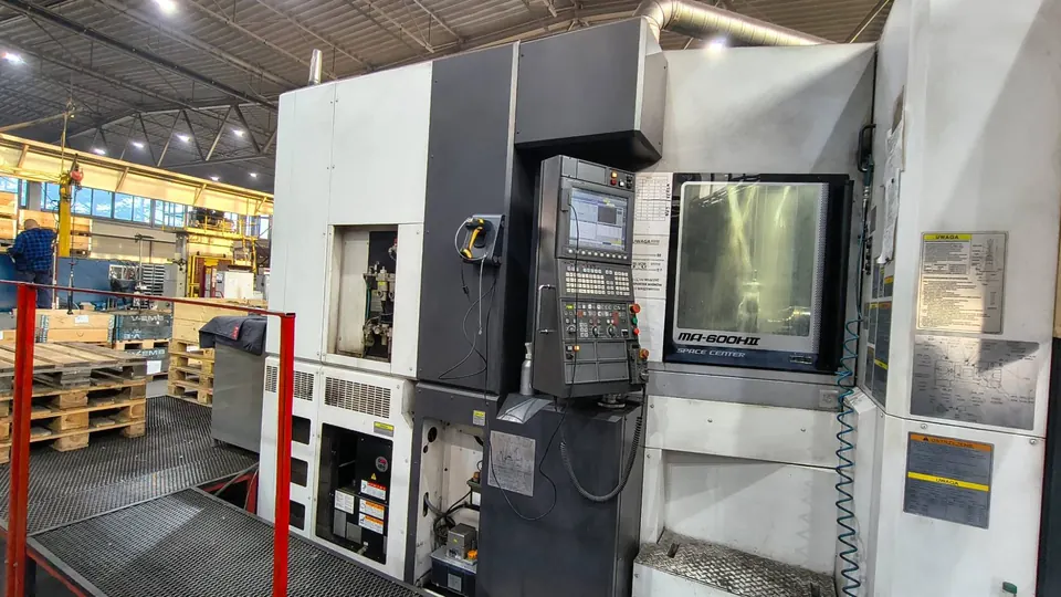 OKUMA MA-600HII Space Center horizontal machining centre in the hall
